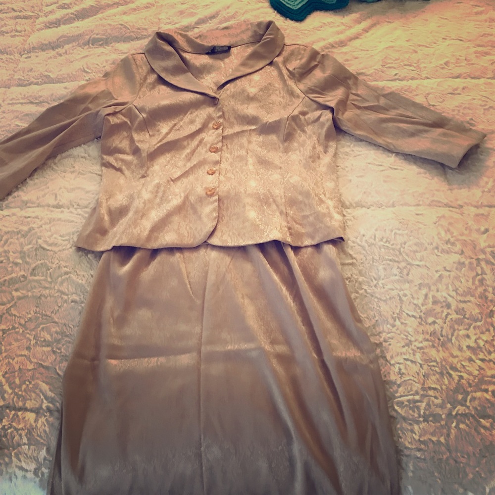 Carol Little Skirt suit